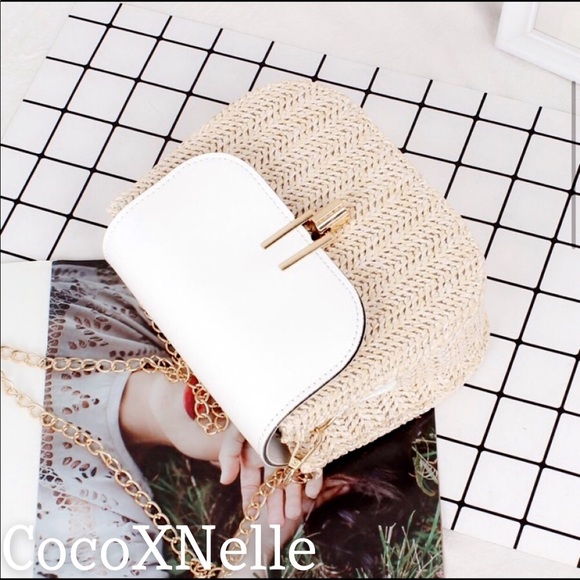 Mini Straw Crossbody! - Picture 2 of 7